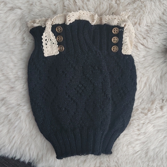 Boot Cuffs 2 prs Black & Gray, Ivory Lace & Bronze Buttons - Picture 3 of 6